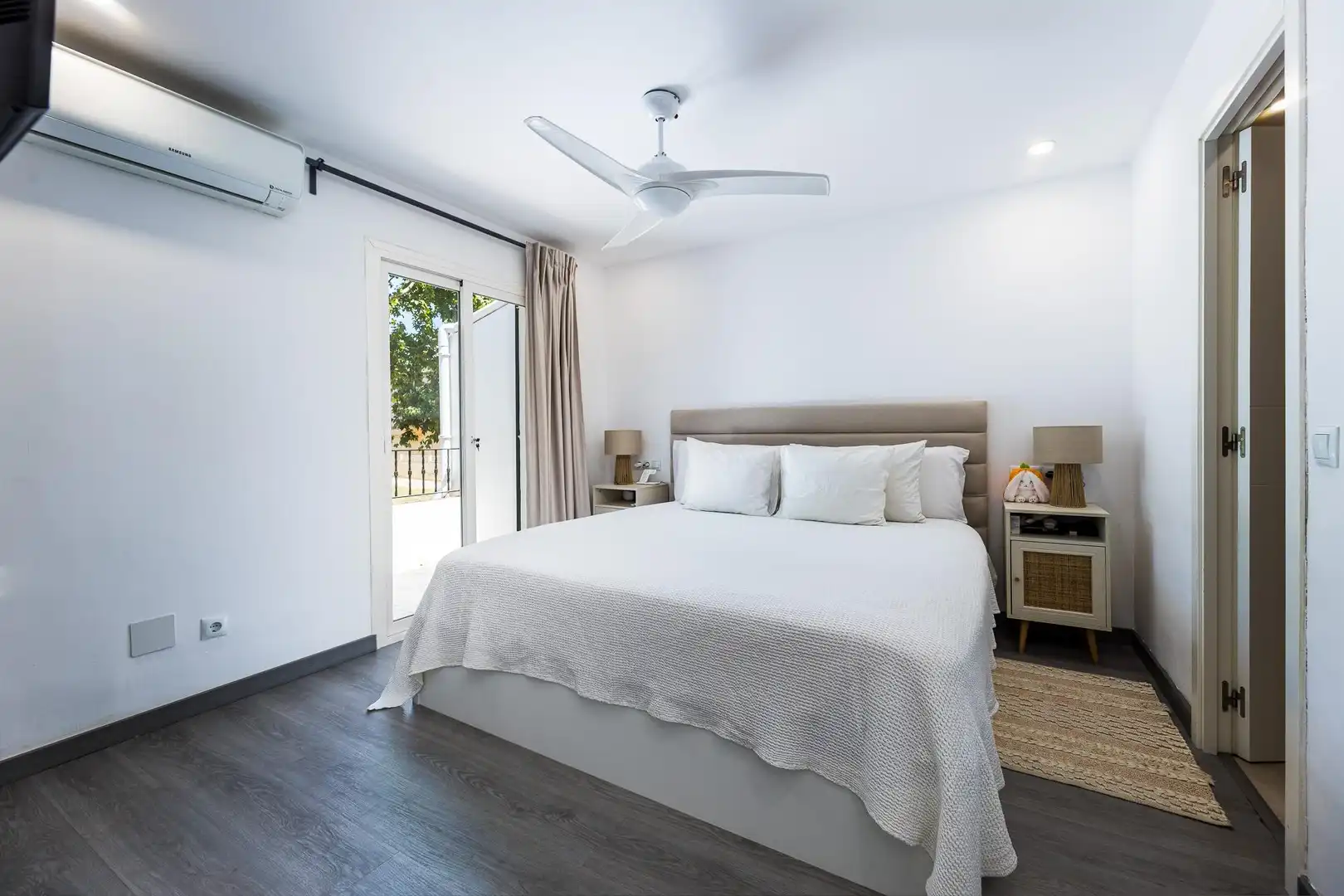 Habitación de Casa adosada en venta en  Palma de Mallorca con Aire acondicionado, Terraza y Horno