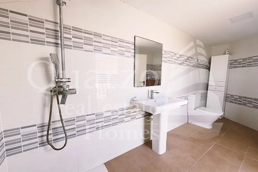 Baño de Casa o chalet en venta en Alberic con Jardín privado, Terraza y Trastero