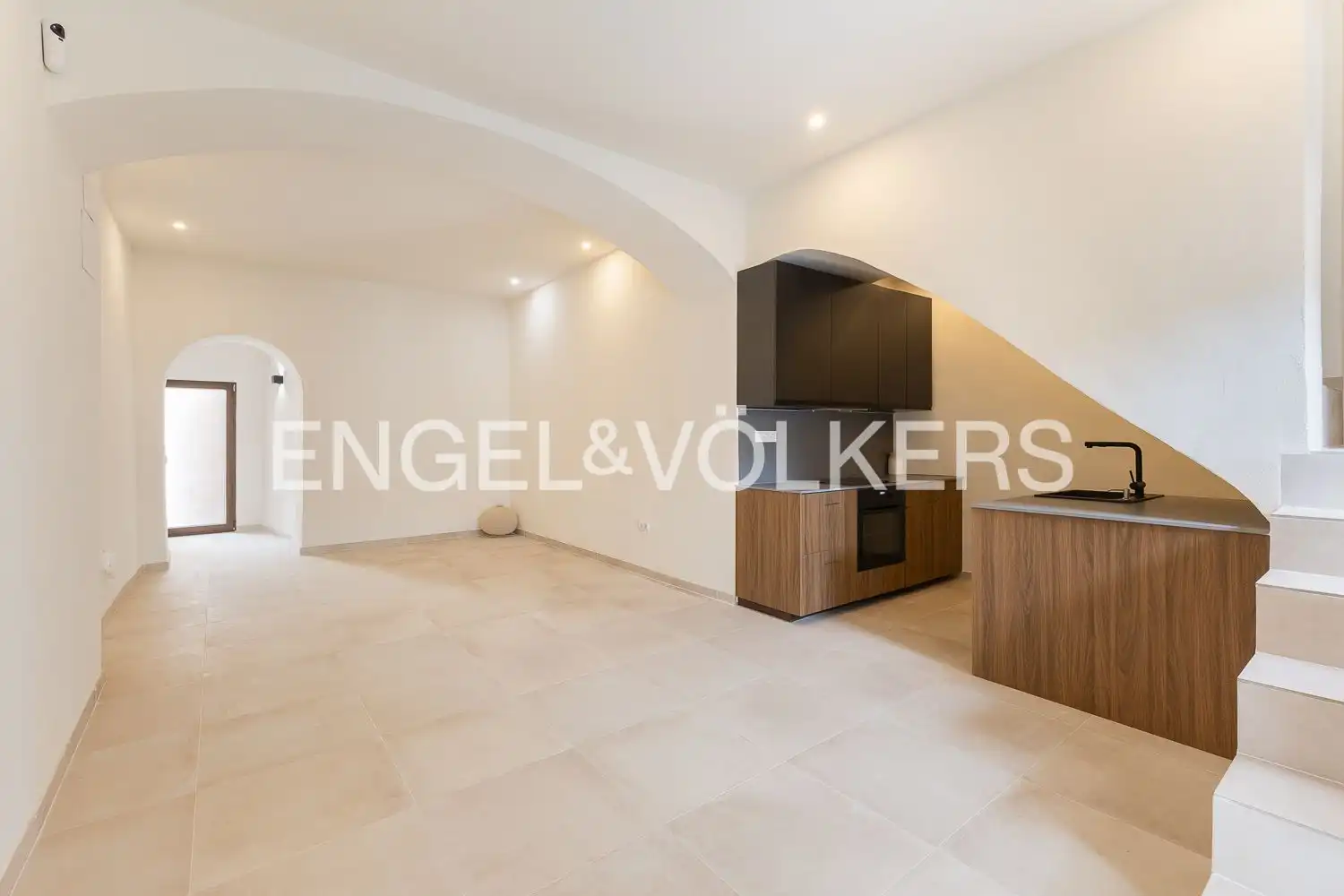 Casa adosada en venta en Náquera con Calefacción, Parquet y Terraza