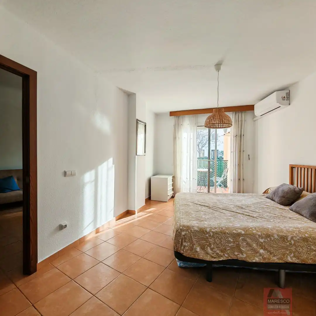Bedroom of Attic for sale in Fuengirola  with Air Conditioner, Terrace and Community pool