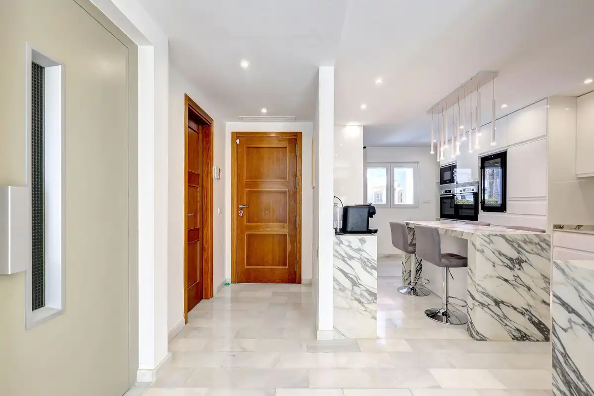 Reihenhaus mit Pool zum Verkauf in Estepona,Centro,Avenida Juan Carlos I, imagen 24