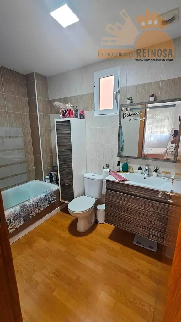 Baño de Piso de alquiler en Molina de Segura con Aire acondicionado, Calefacción y Amueblado