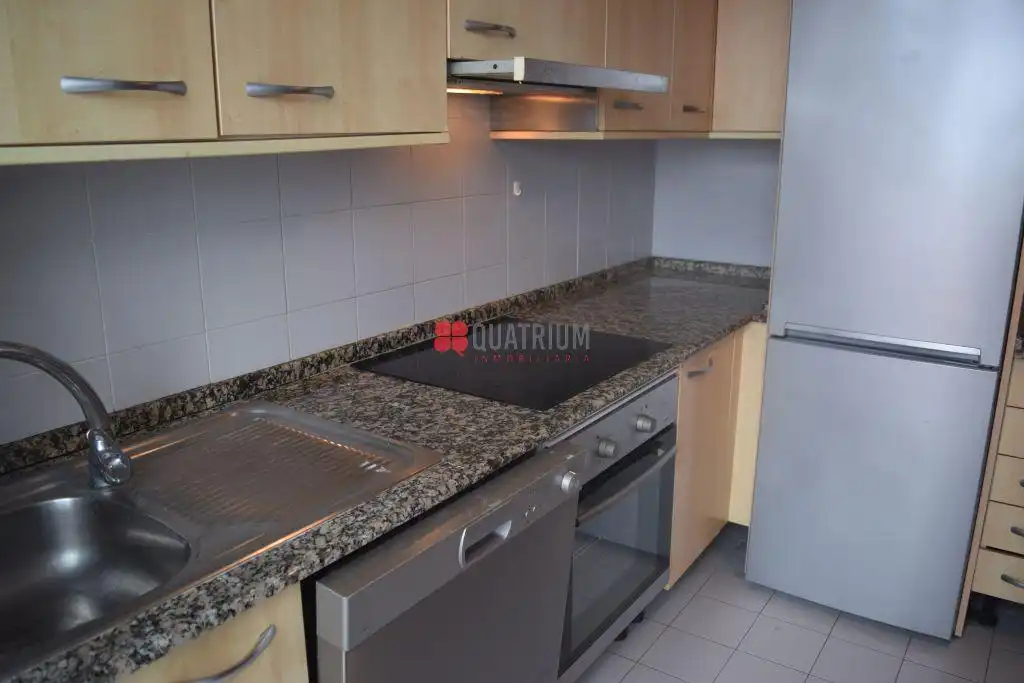 Cuina de Dúplex en venda en A Coruña Capital  amb Calefacció i Traster