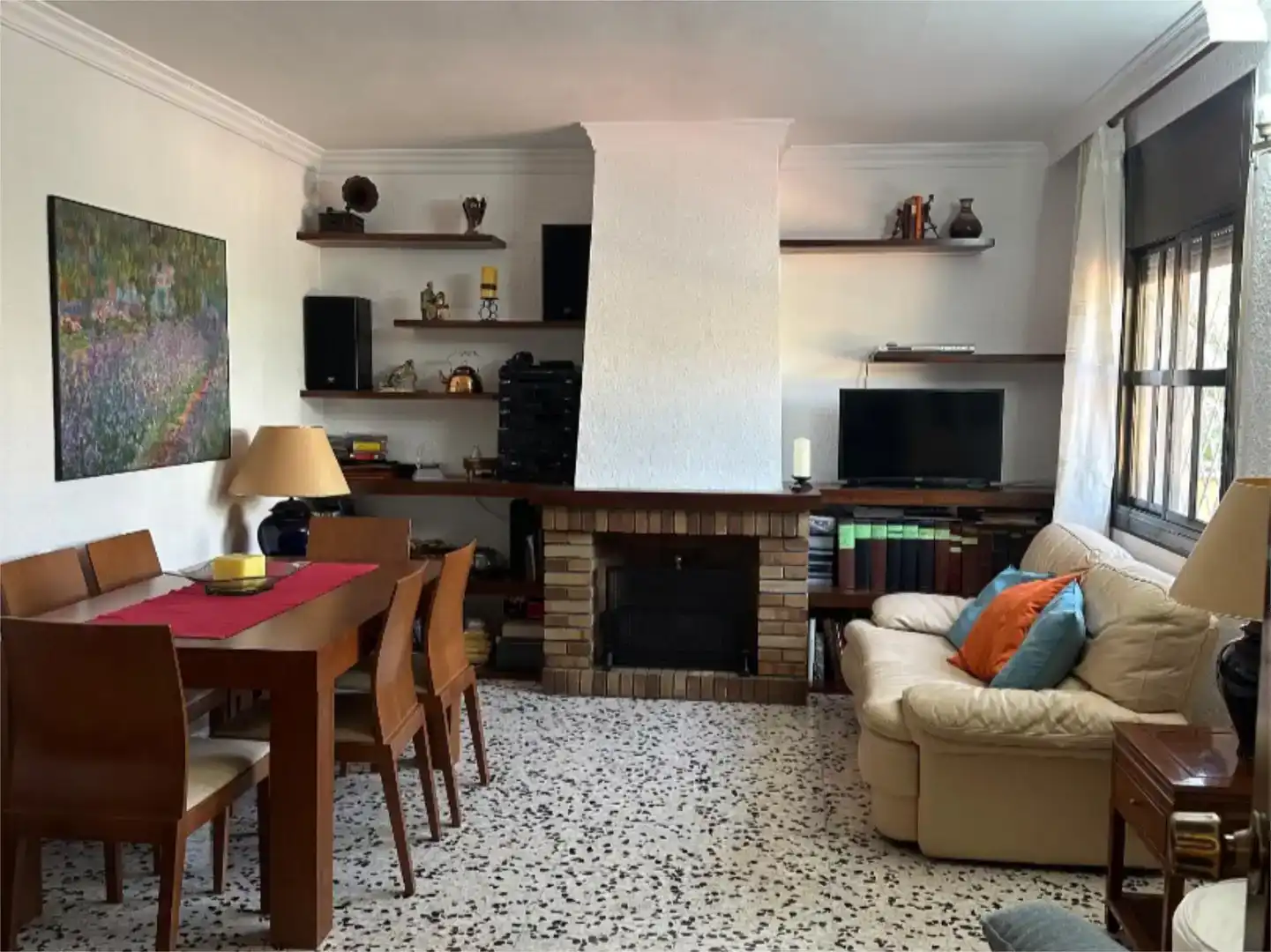 Sala d'estar de Pis en venda en Santa Coloma de Gramenet amb Aire condicionat