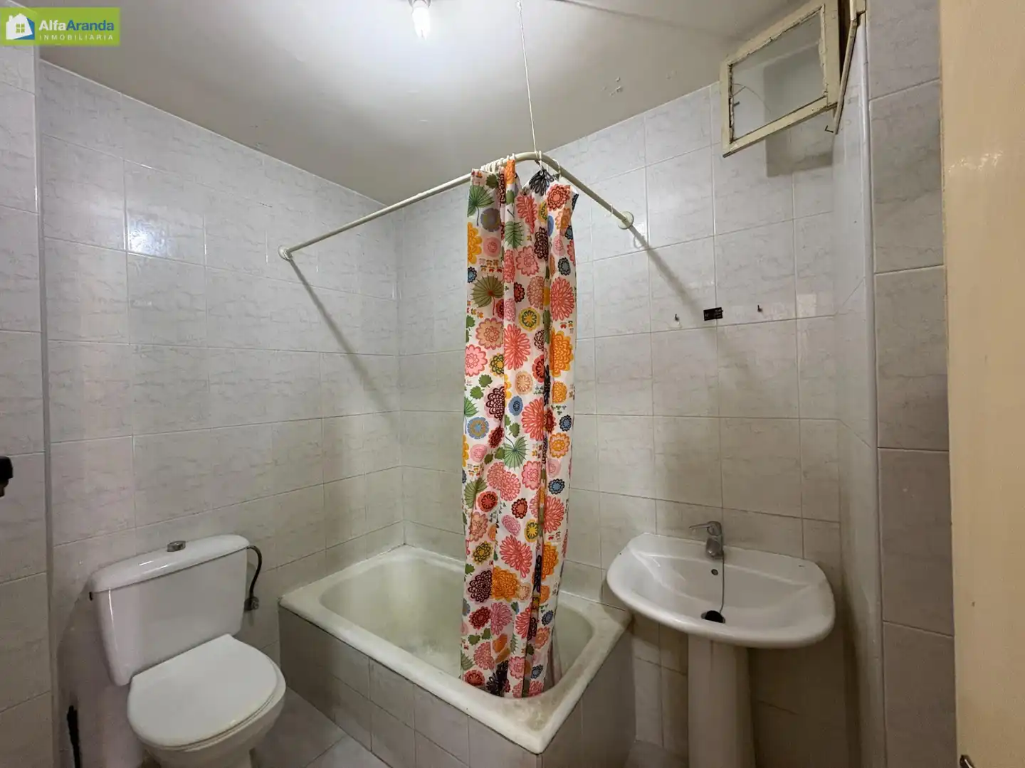 Baño de Piso en venta en Aranda de Duero con Calefacción y Balcón