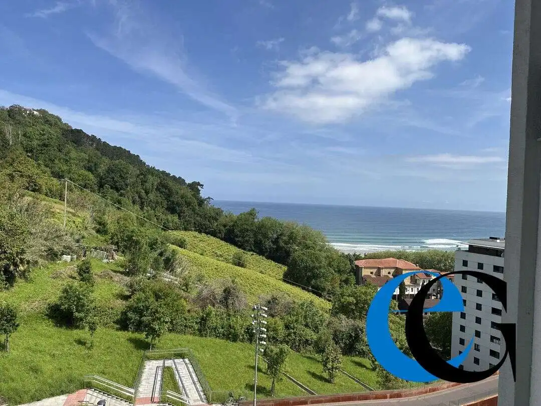 Exterior view of Flat for sale in Zarautz  with Storage room and Furnished