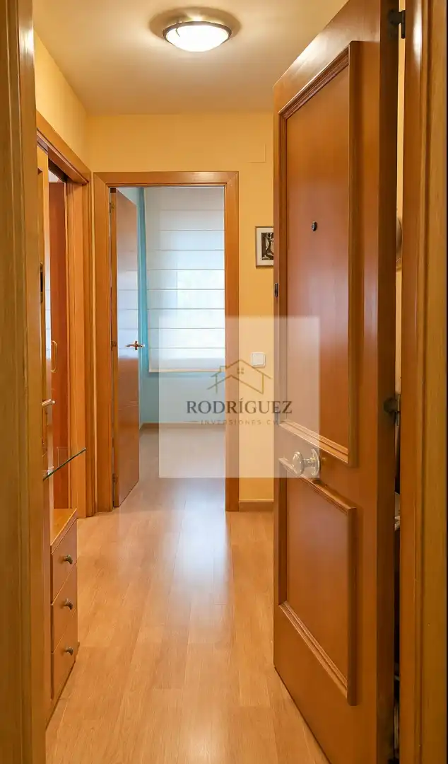 Flat with terrace for sale in Avinguda dels Països Catalans, imagen 2