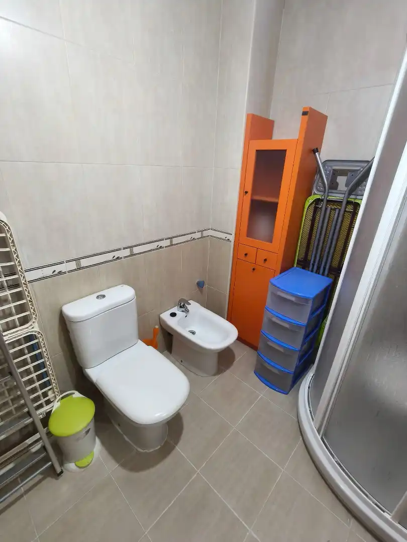 Bathroom of Flat for rent in Armilla  with Air Conditioner, Furnished and Oven