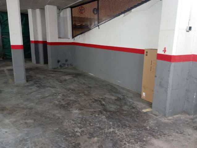 Garaje en Venta en Carrer de Mossèn Amadeu Amenós en Vilanova del Camí