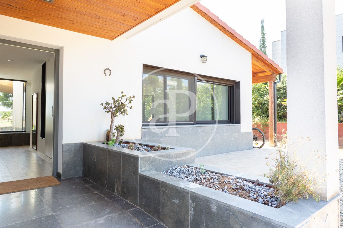 Exterior view of House or chalet for sale in Sant Quirze del Vallès  with Air Conditioner, Heating and Private garden