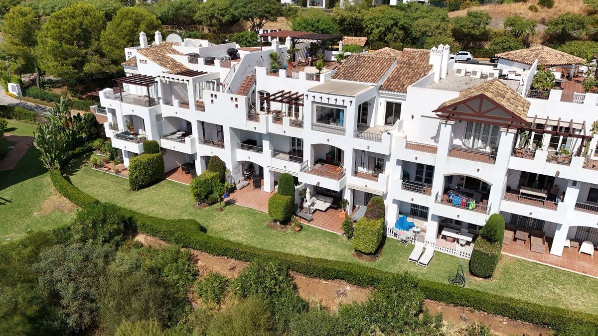 Exterior view of Planta baja for sale in Benahavís  with Air Conditioner, Private garden and Terrace