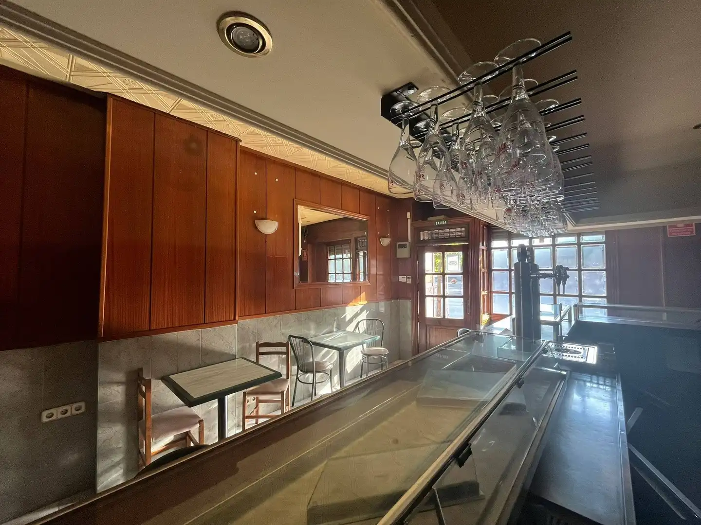Local en venta en Madrid con Aire acondicionado y Amueblado