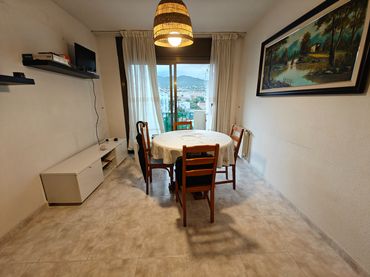 Piso con balcón en venta en Zona Alta