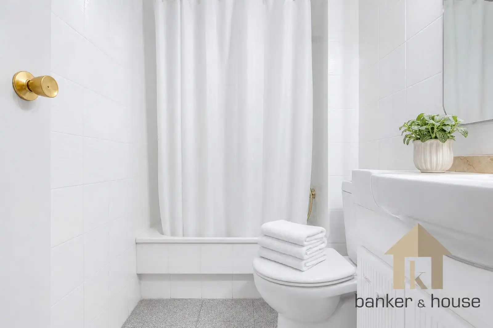 Bathroom of Detached homes for sale in Cerdanyola del Vallès  with Air Conditioner, Heating and Terrace