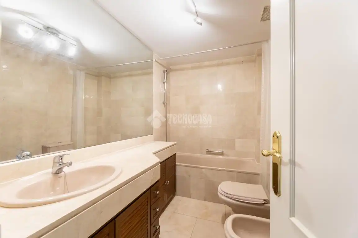 Bathroom of Detached homes for sale in Majadahonda  with Heating and Terrace