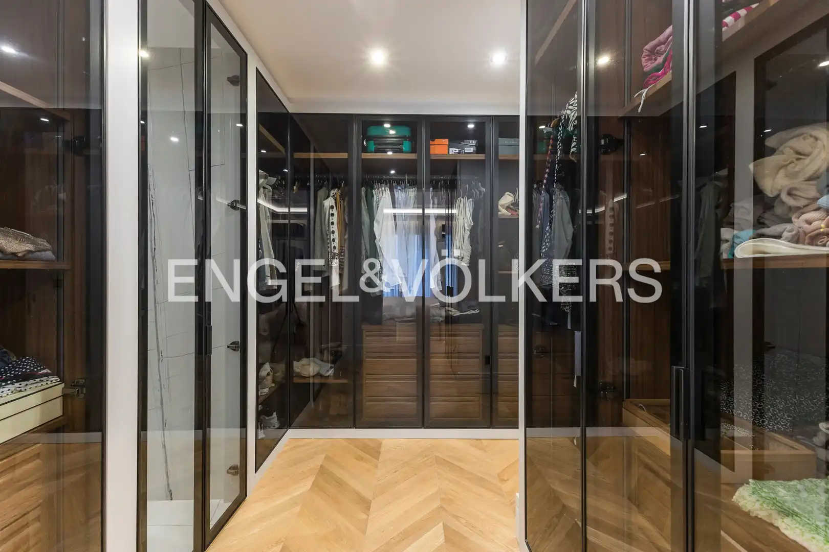 Flat for sale in Madrid  with Air Conditioner, Heating and Parquet flooring