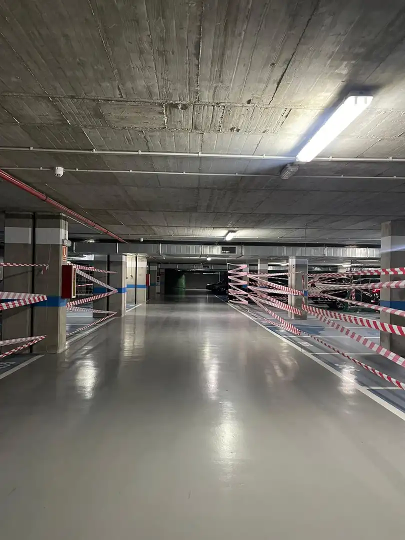 Parkplatz von Garage zum Verkauf in Melilla