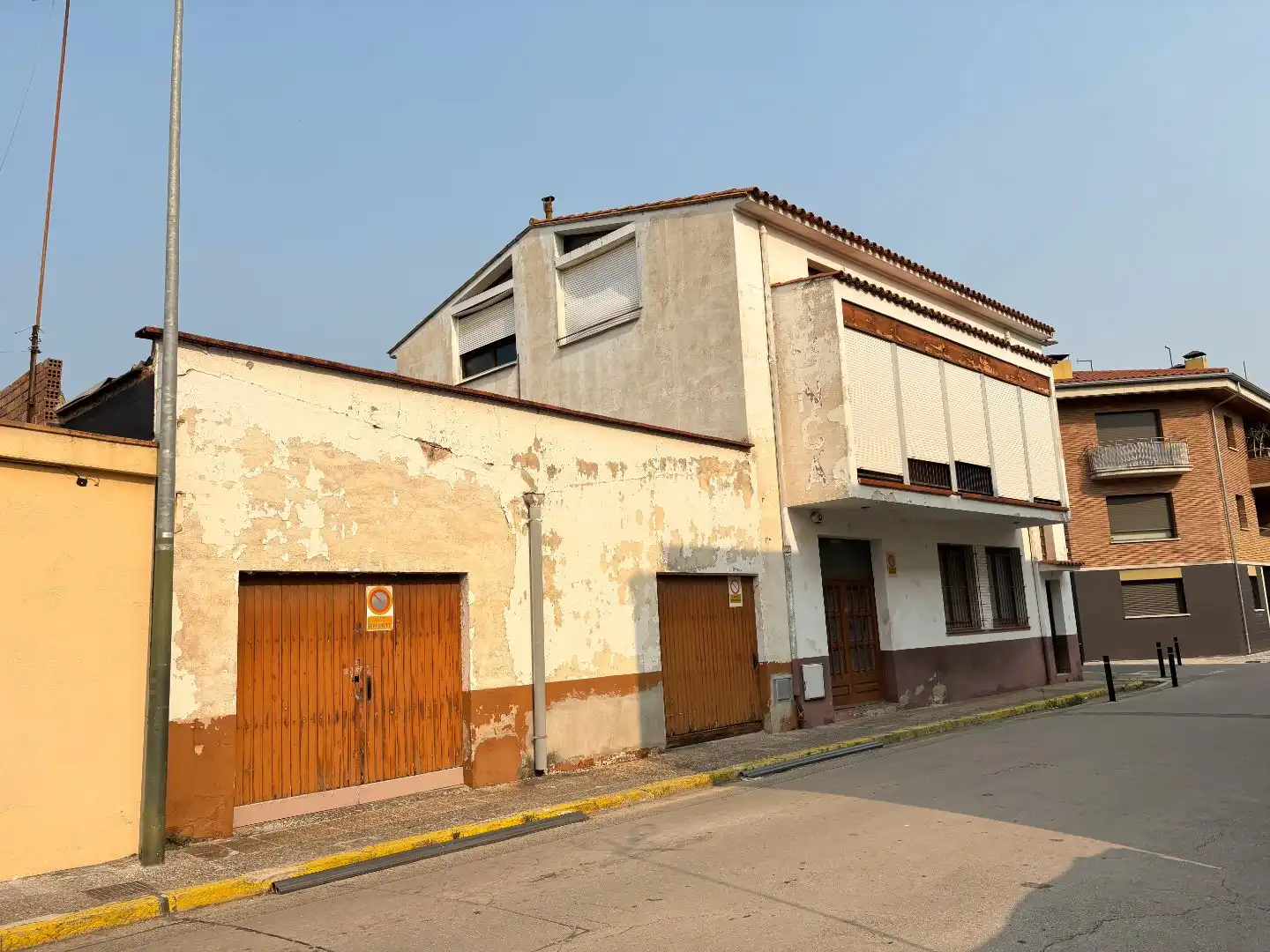 Casa aparellada amb jardí en venda a Carrer de la Barca 3, imagen 4