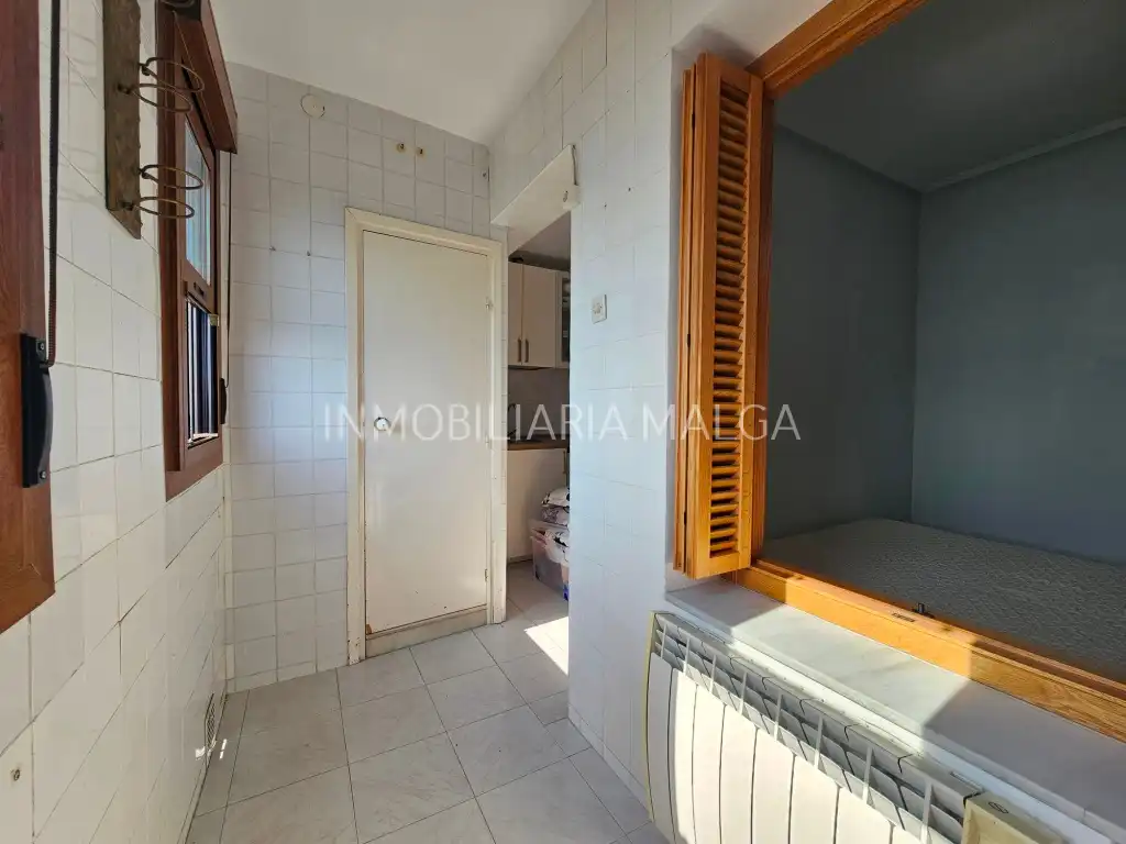 Piso en venta en Colunga con Calefacción, Parquet y Amueblado