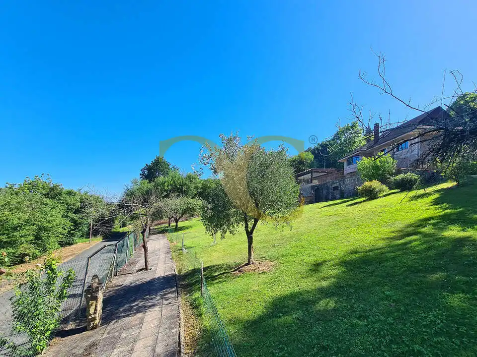 Casa o xalet en venda en Oviedo  amb Calefacció, Jardí privat i Terrassa