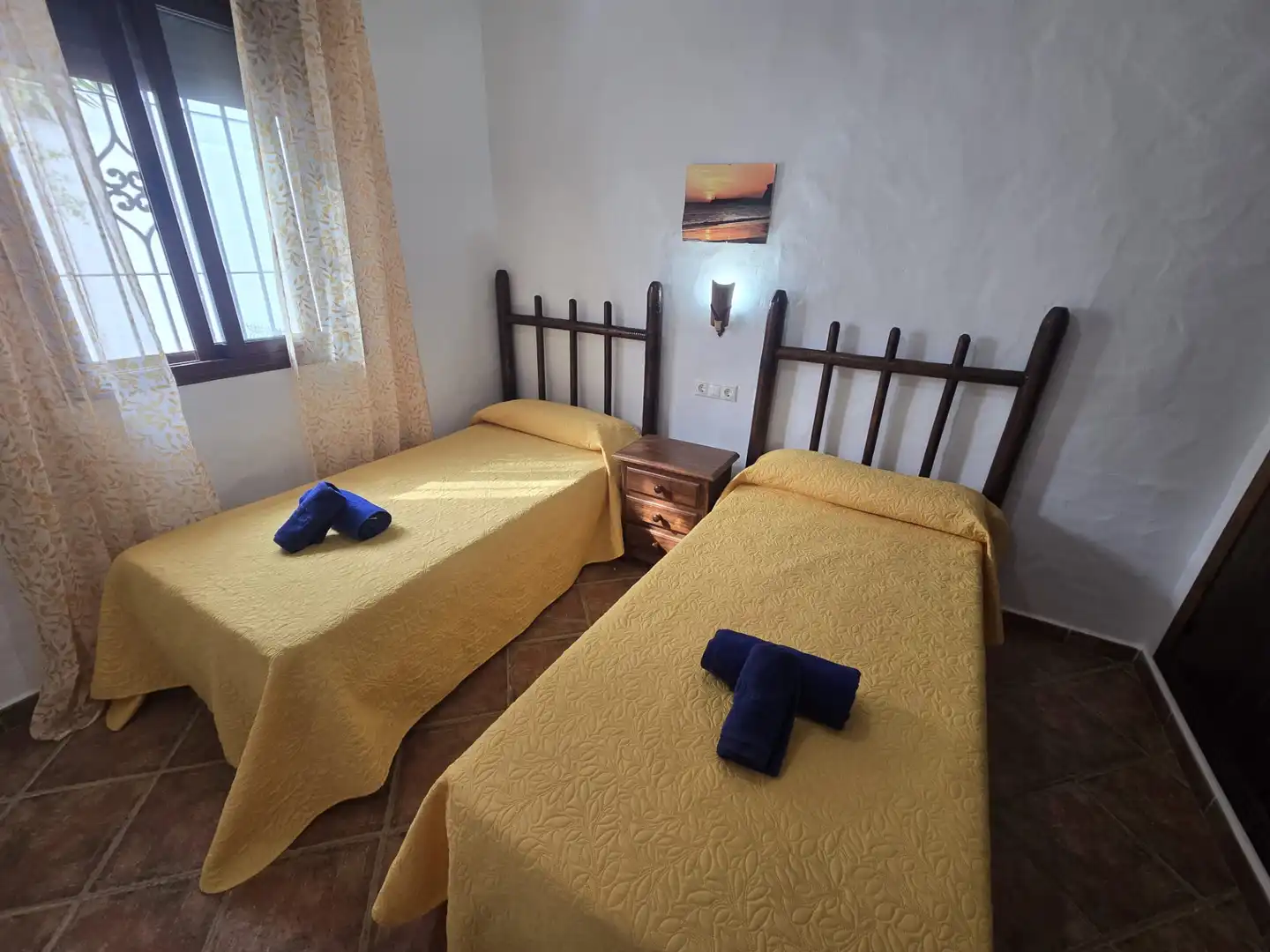 Dormitori de Casa adosada de lloguer en Conil de la Frontera amb Aire condicionat, Calefacció i Jardí privat