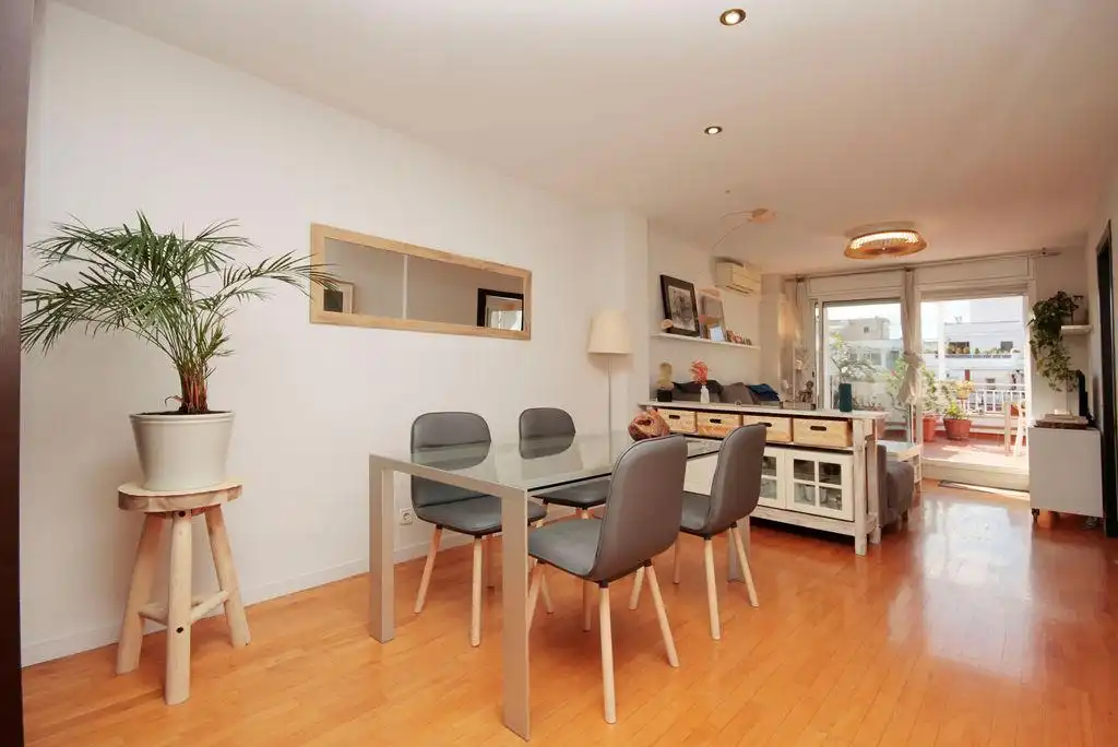 Comedor de Ático en venta en Barcelona con Aire acondicionado, Calefacción y Parquet