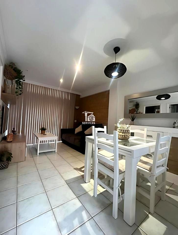 Sala d'estar de Àtic en venda en Arona amb Terrassa i Piscina comunitària