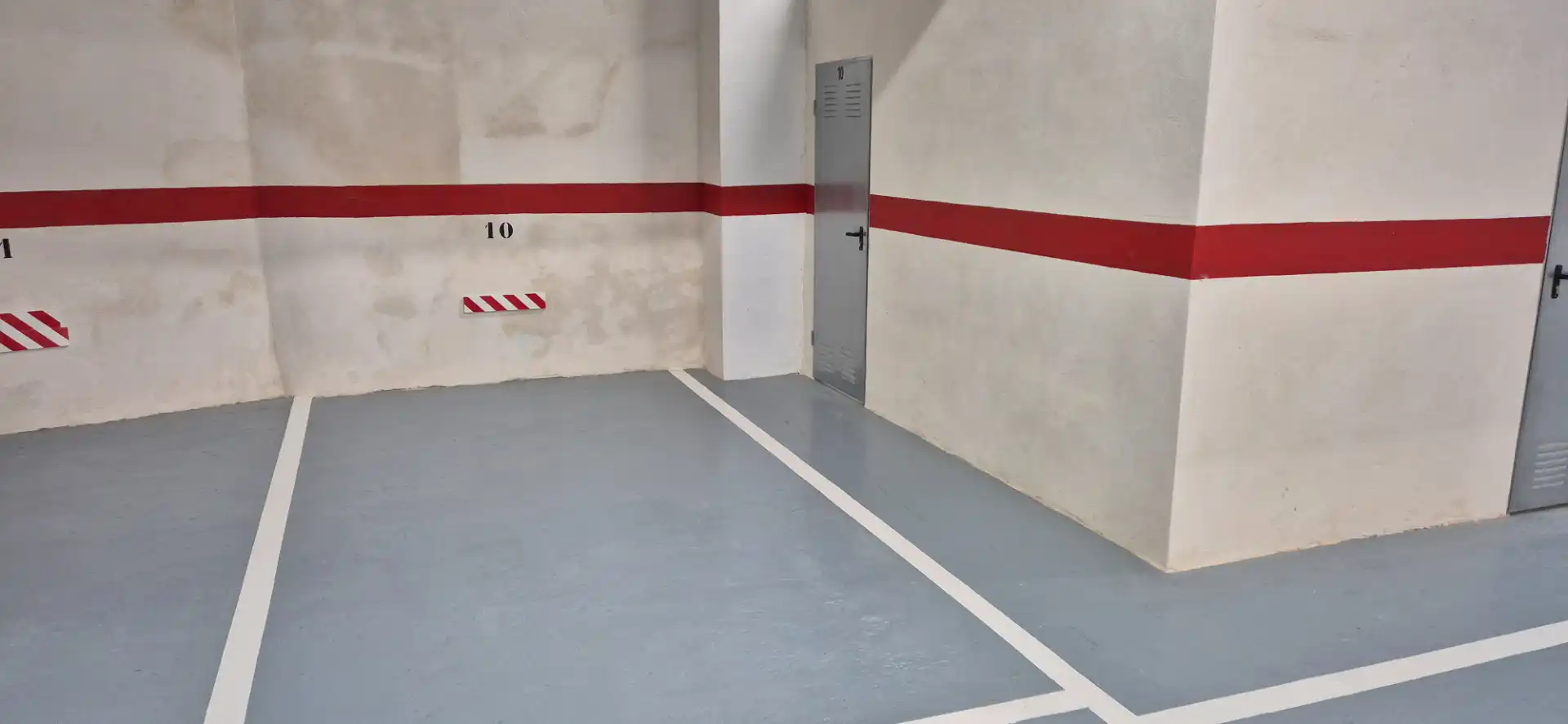 Parking of Garage for rent in Alfafar