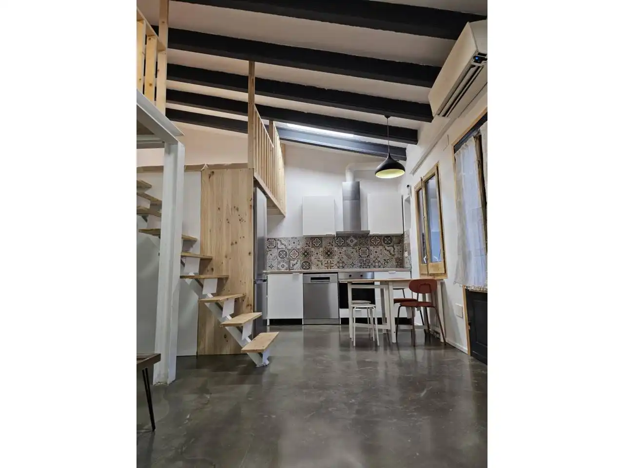 Cocina de Casa o chalet en venta en Canet de Mar con Aire acondicionado, Calefacción y Jardín privado