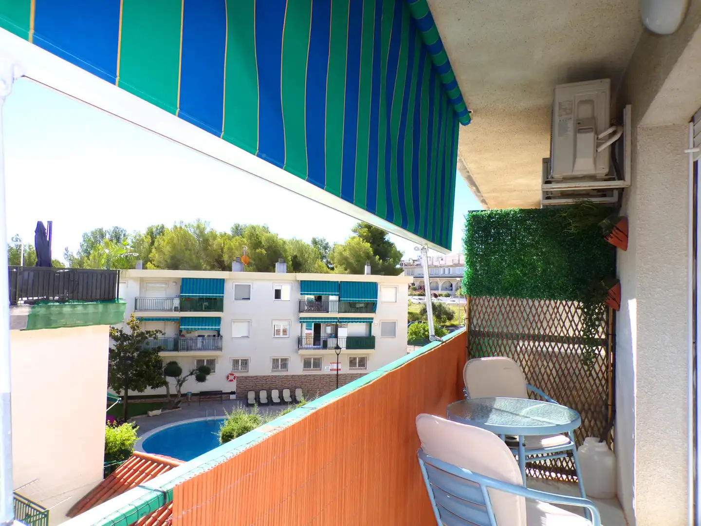 Habitación de Apartamento en venta en Torredembarra con Aire acondicionado, Calefacción y Trastero