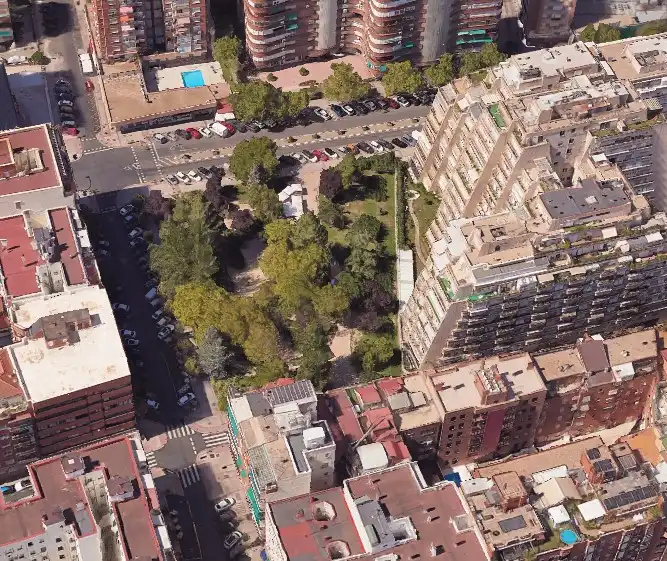 Vista exterior de Piso en venta en Madrid con Calefacción, Parquet y Balcón