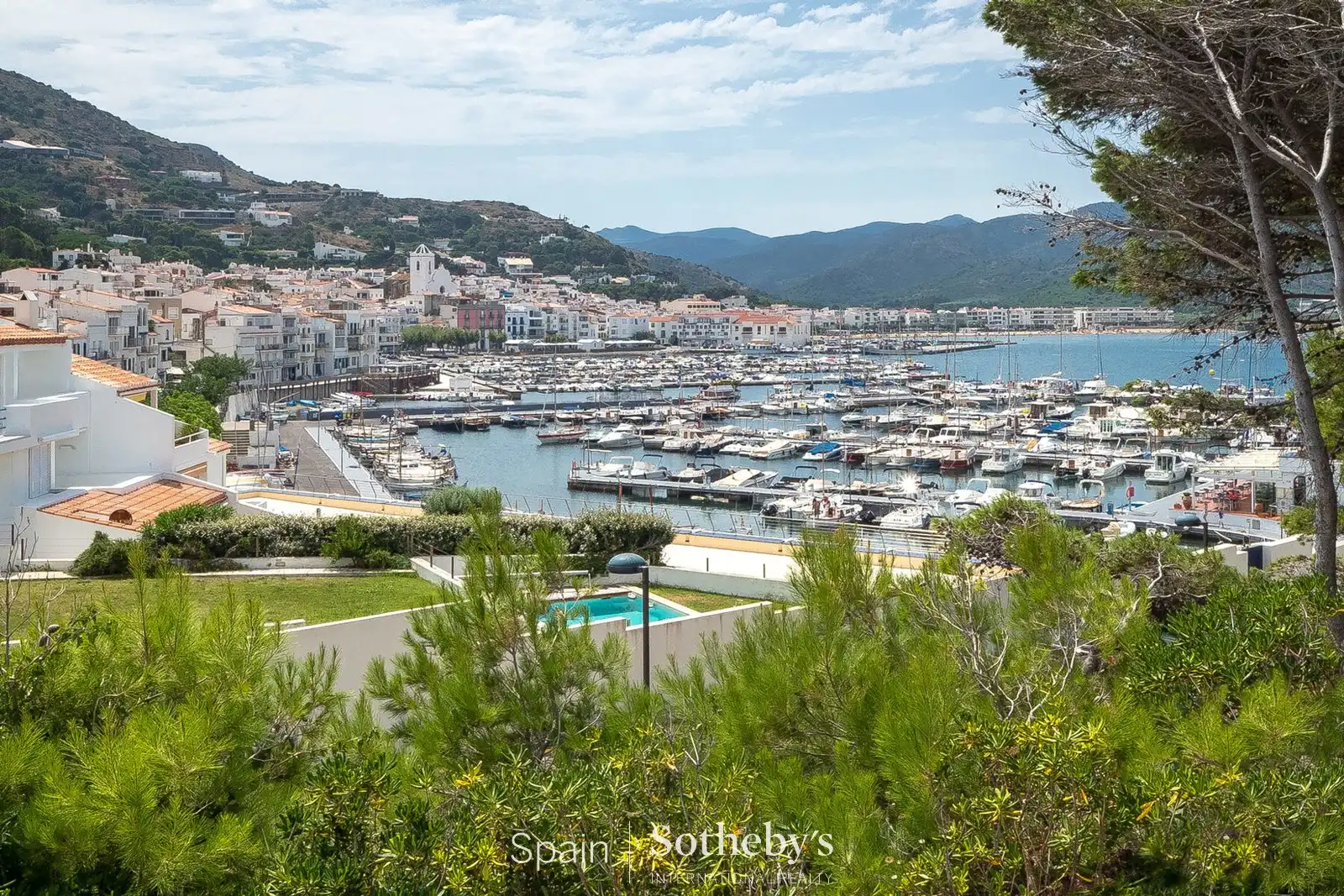 Vista exterior de Casa o xalet en venda en El Port de la Selva amb Calefacció, Jardí privat i Terrassa