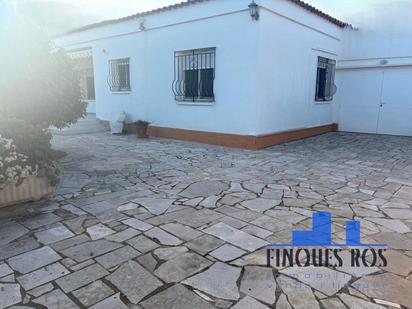 Exterior view of House or chalet for sale in Vinaròs  with Air Conditioner, Private garden and Terrace