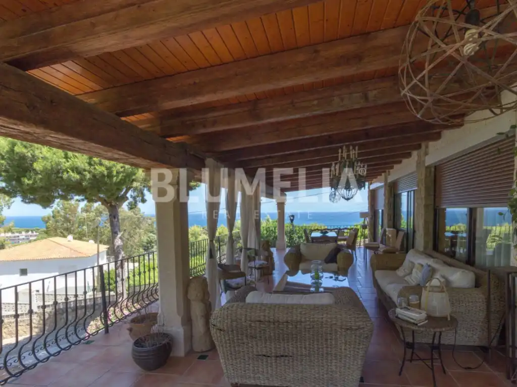 Houses for sale in Las Rotas / Les Rotes