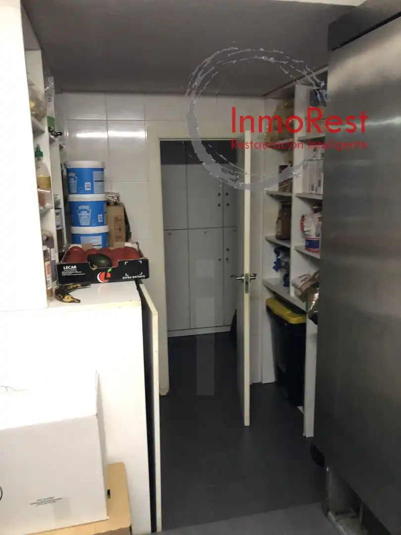 Kitchen of Commercial properties for rent in Madrid  with Air Conditioner