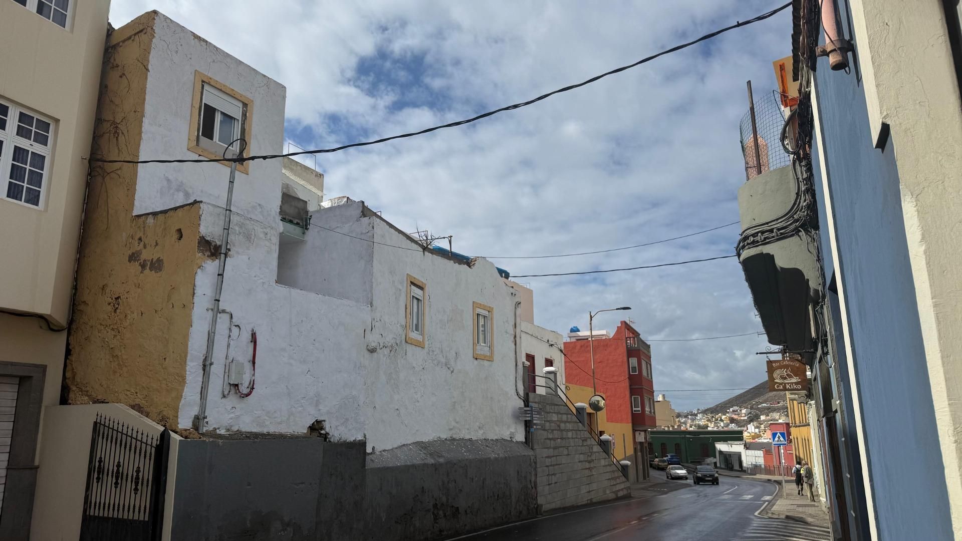 Vista exterior de Casa adosada en venda en Santa María de Guía de Gran Canaria amb Balcó