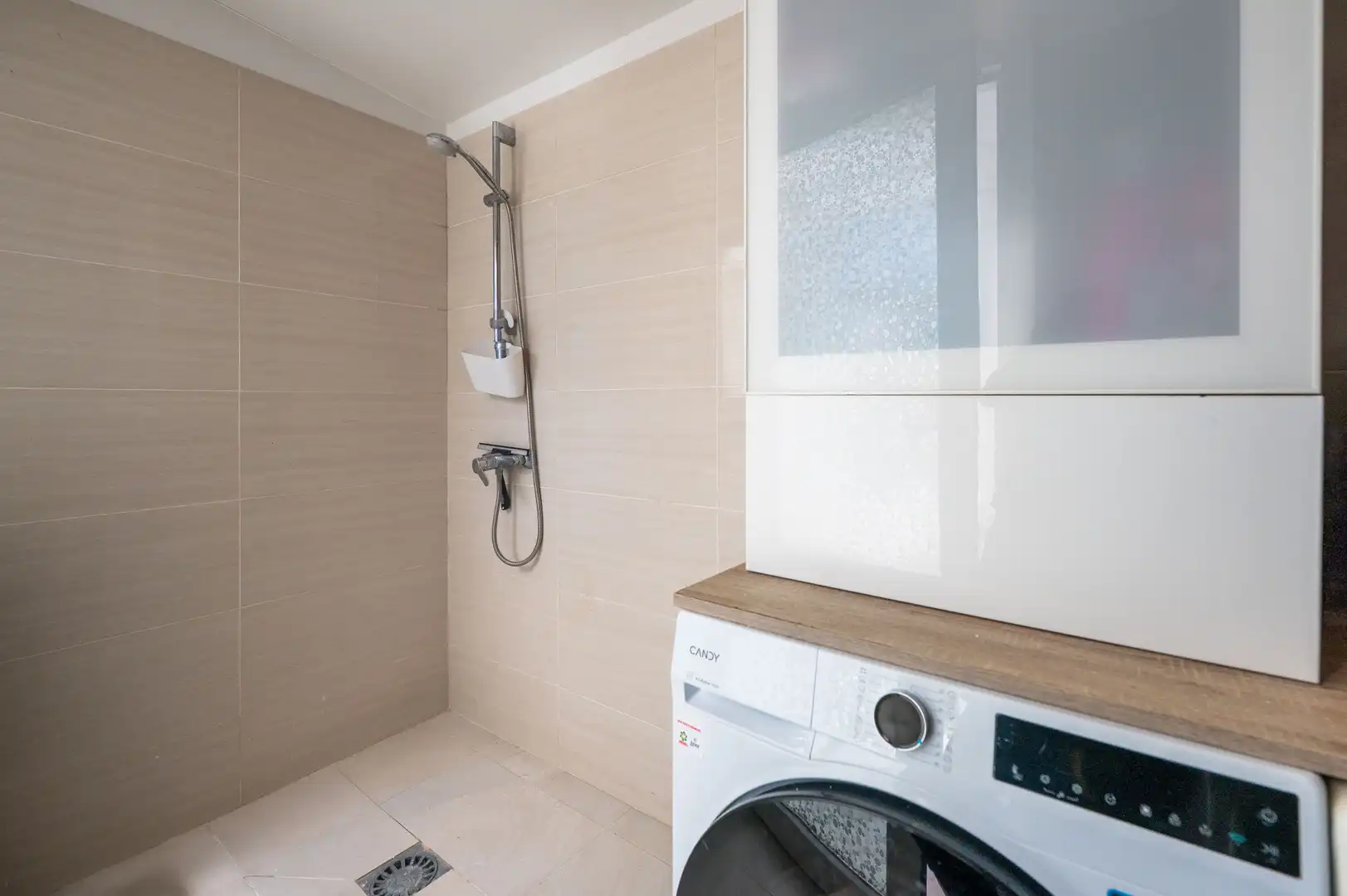 Bathroom of Houses for sale in Estepona  with Air Conditioner, Private garden and Terrace