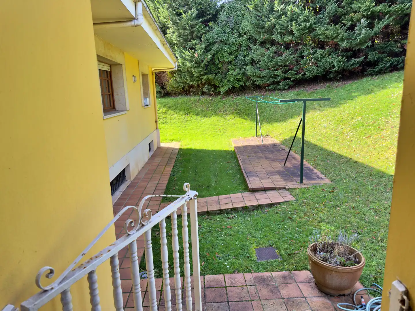 Jardí de Casa o xalet en venda en Gijón  amb Calefacció, Parquet i Terrassa