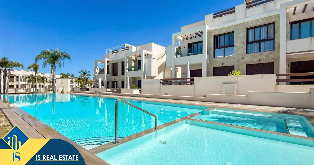 Apartamento con piscina en venta en Los Balcones - Los Altos, imagen 29