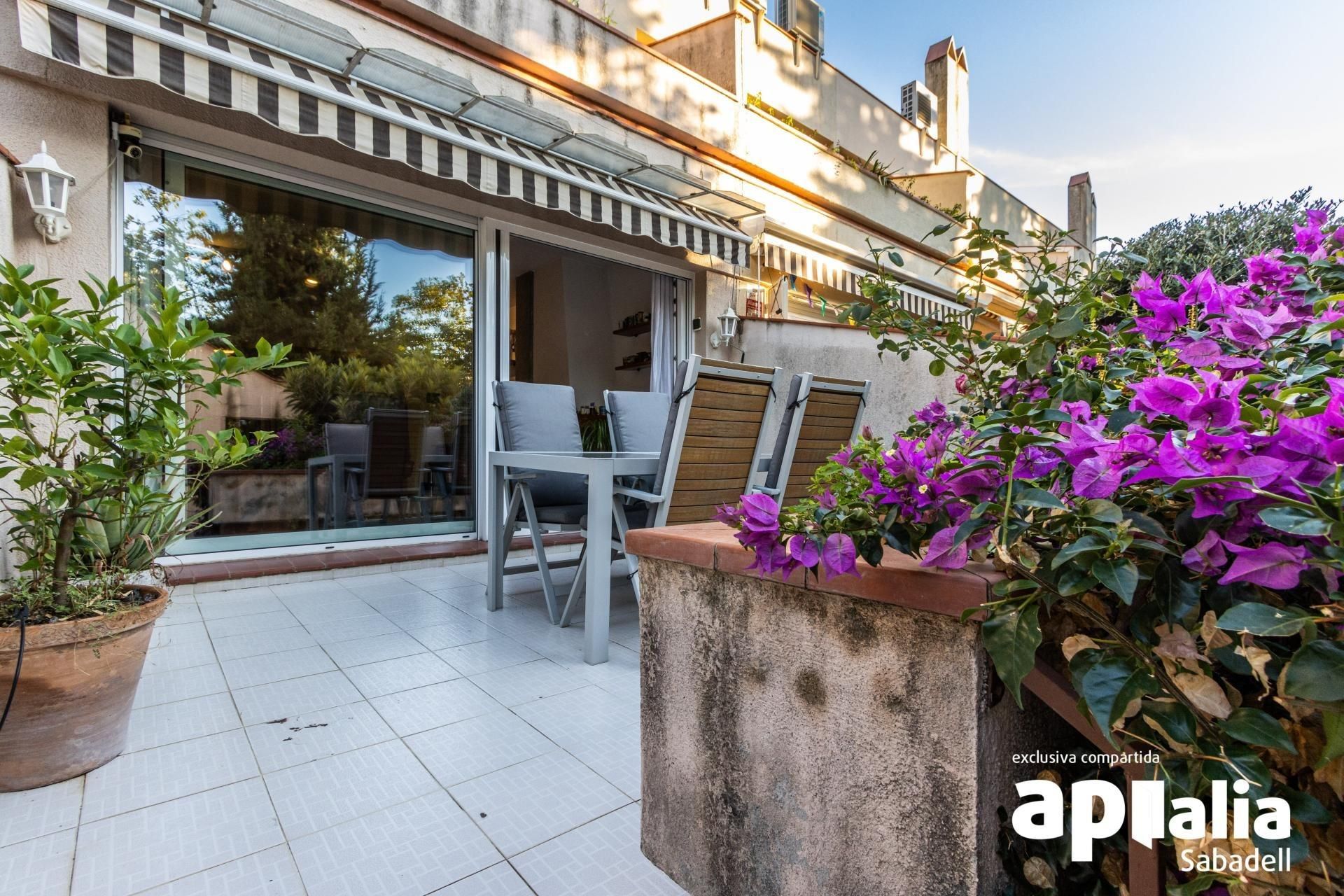 Terrace of House or chalet for sale in Sabadell  with Air Conditioner, Heating and Private garden