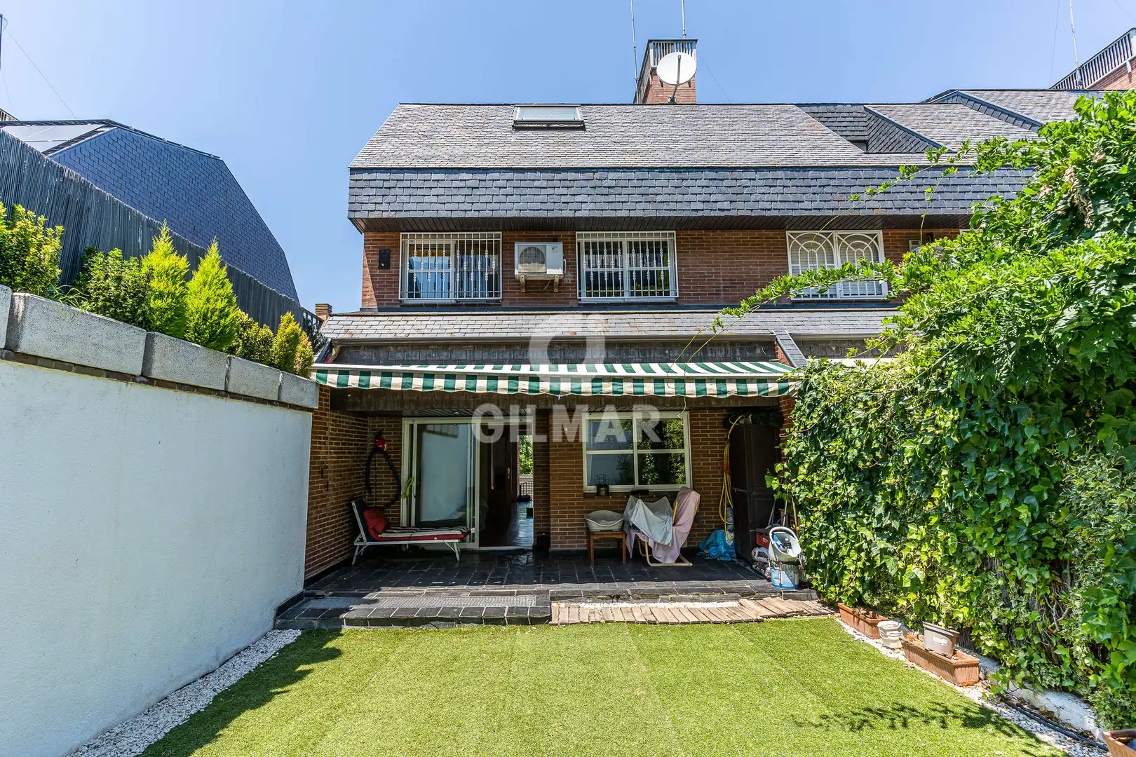 Jardín de Casa adosada en venta en Madrid con Calefacción y Jardín privado