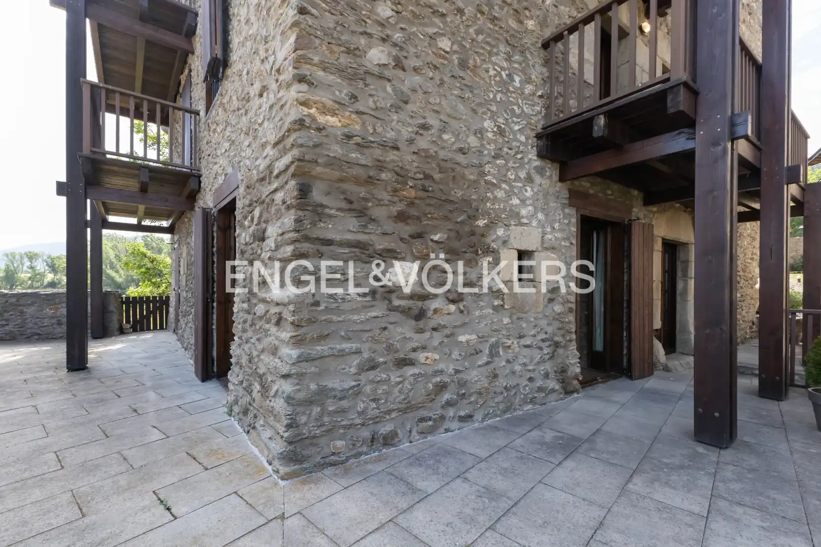 Vista exterior de Casa adosada en venta en Fontanals de Cerdanya con Calefacción, Parquet y Terraza