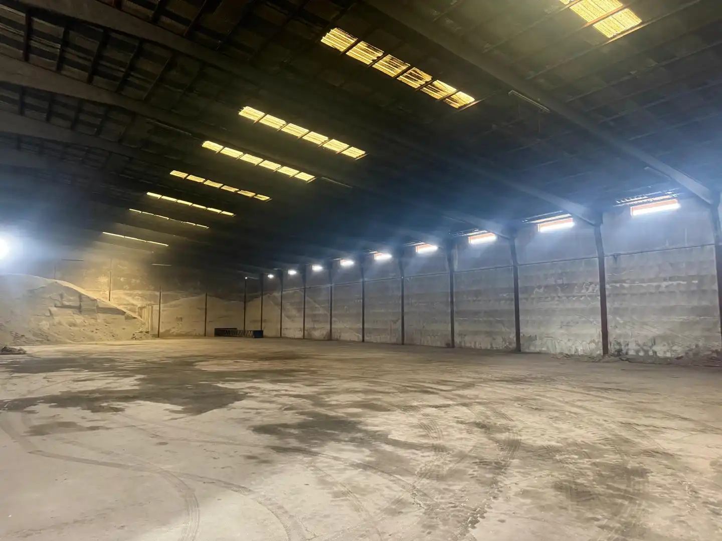 Fabrikhallen zum Verkauf in Villalbilla de Burgos