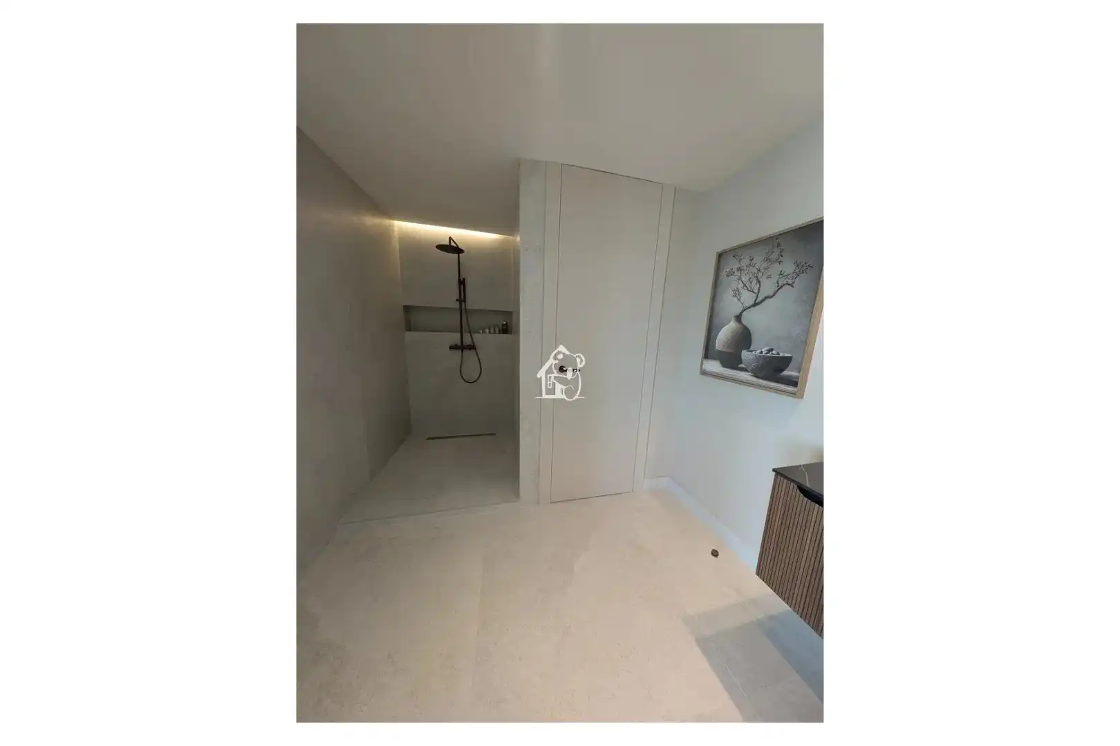 Bathroom of Apartments for rent in Torrevieja  with Air Conditioner, Terrace and Swimming Pool