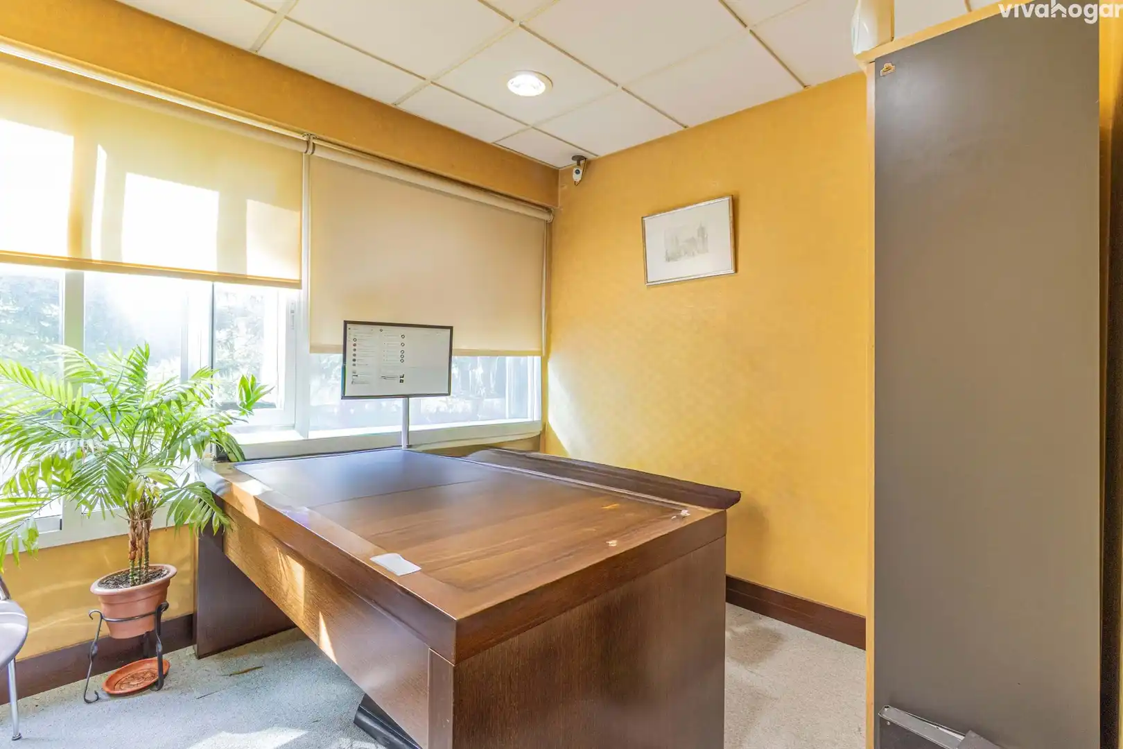 Business premises for sale in Rafael Alberti, imagen 5