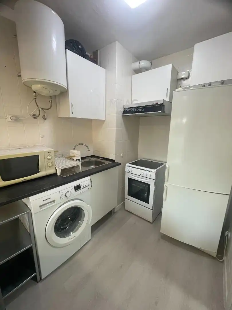 Cocina de Piso de alquiler en Madrid con Terraza y Amueblado