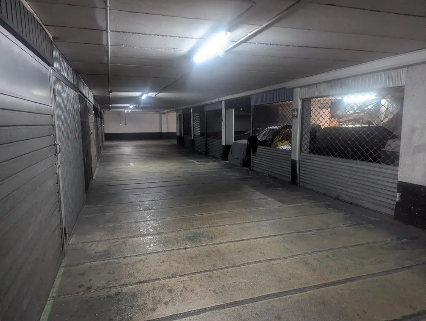 Parkplatz von Garage zur Miete in Bilbao 