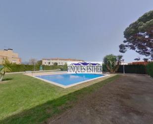 Piscina de Pis en venda en Riudoms amb Aire condicionat i Terrassa