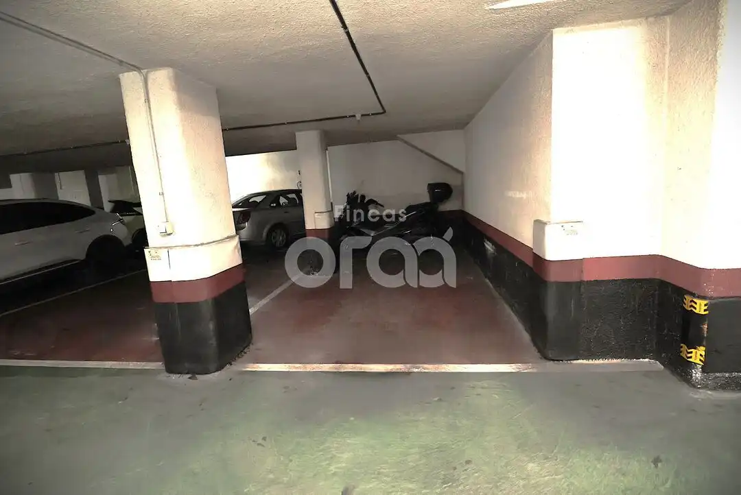 Parking de Piso en venta en Portugalete con Calefacción y Trastero