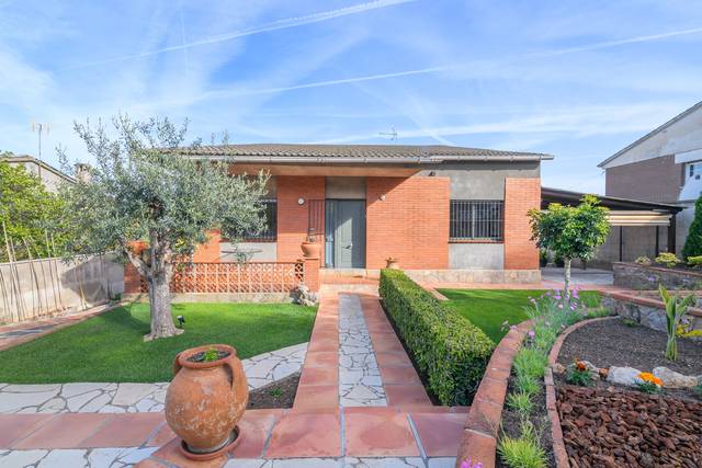 Casa-chalet en Venta en Carrer la Torrentera en La Sentiu